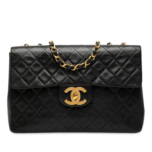 CHANEL Matelasse Maxi Classic Flap (Z3)