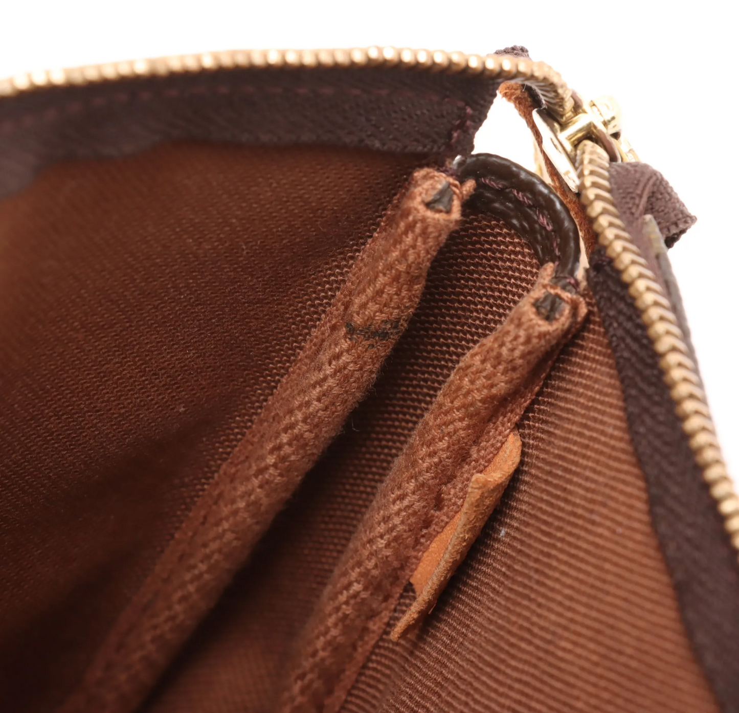 Louis Vuitton Monogram Pochette 21 (Z3)