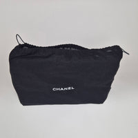CHANEL Matelasse Maxi Classic Flap (Z3)