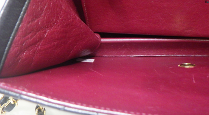 CHANEL Matelasse Single Flapbag Medium Push-Lock (U2)