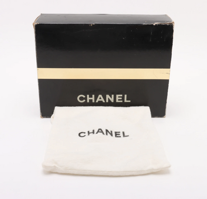 CHANEL Classic Double Flap Medium (U2)