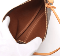 Louis Vuitton Monogram Pochette 21 (U2)