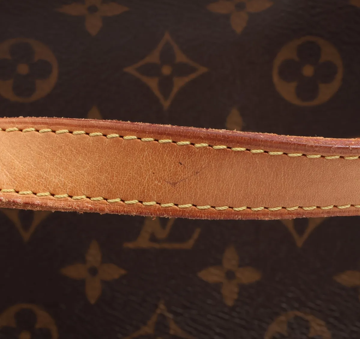 Louis Vuitton Monogram Batignolles 24 (Z3)