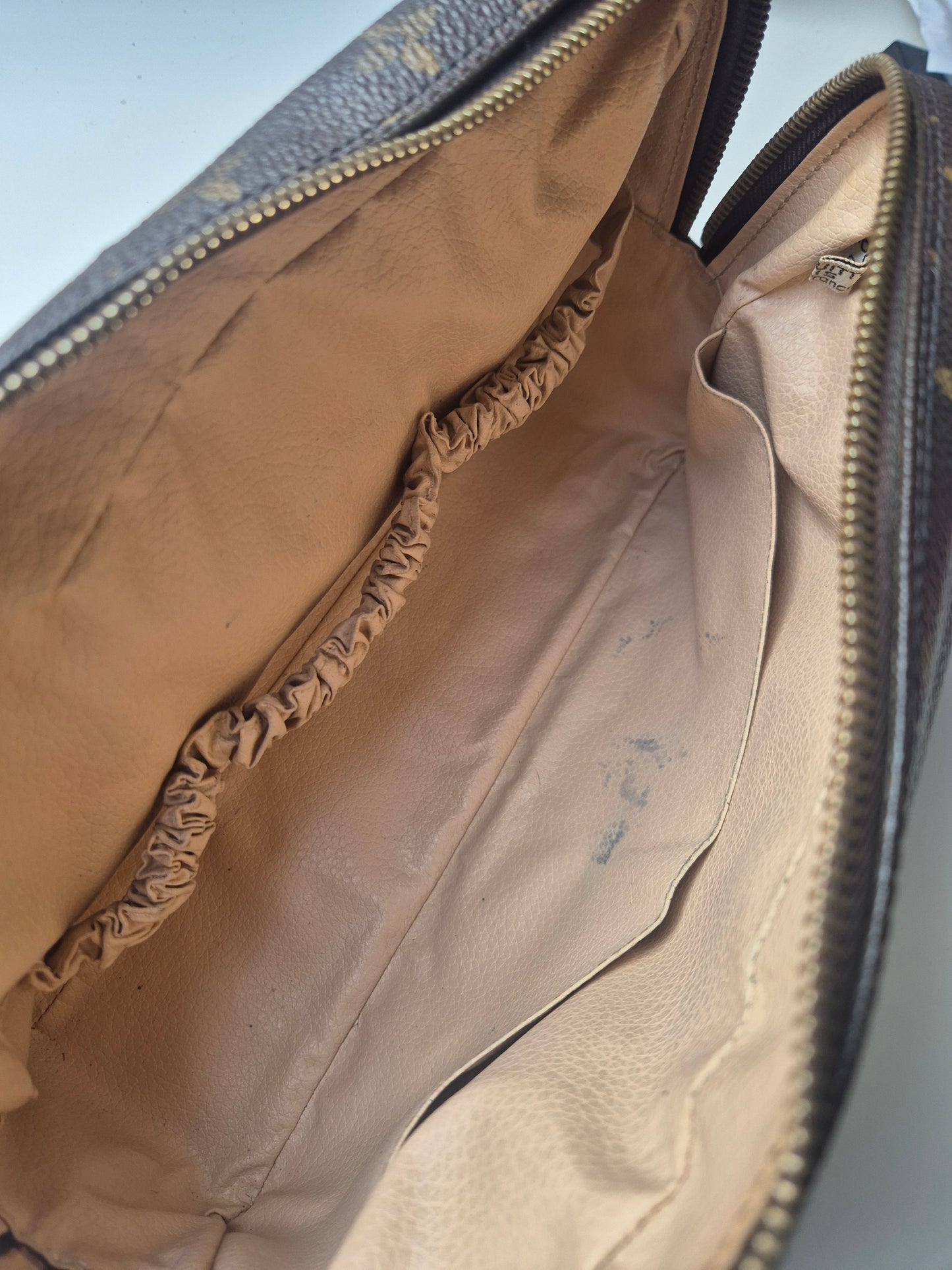 Louis Vuitton Monogram Trousse Toilette 28 (Z3)