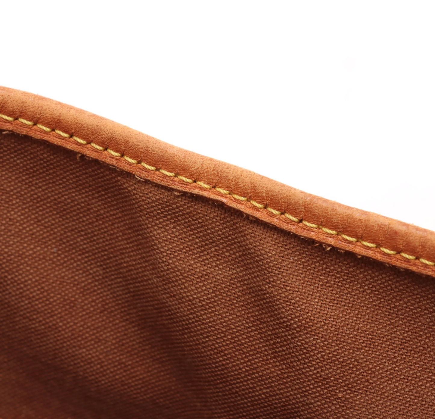 Louis Vuitton Monogram Batignolles 38 (Z3)